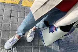 帆布鞋破洞了怎么補(bǔ)？帆布鞋修補(bǔ)方法