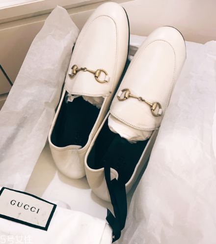 gucci樂福鞋多少錢？美貌與實穿并存