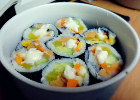 飛魚籽可以生吃嗎？日料壽司都愛它