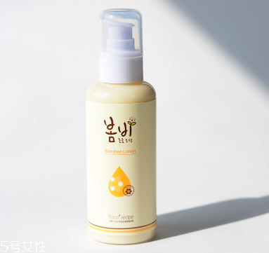 春雨水乳真假辨別對(duì)比圖 春雨水乳適合的年齡段