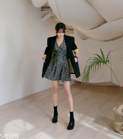 西裝配什么裙子好看？讓你美到挪不開眼