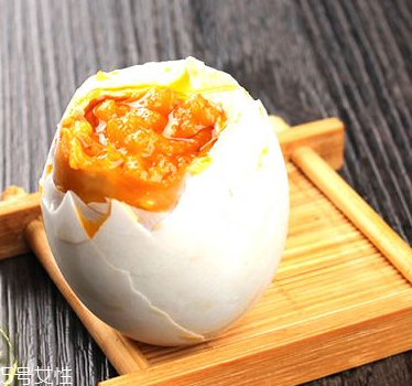 咸鴨蛋是腌制食品嗎？做法是腌制