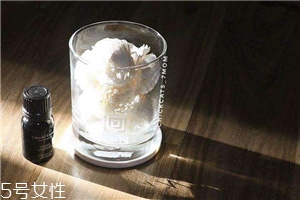 thann香薰精油使用方法 適合放在車(chē)?yán)锏南惴?><p><strong>thann香薰精油使用方法 適合放在車(chē)?yán)锏南惴?/strong></p></a></li> <li><a href=