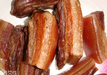 煙熏臘肉怎么炒好吃？做法多多任你選