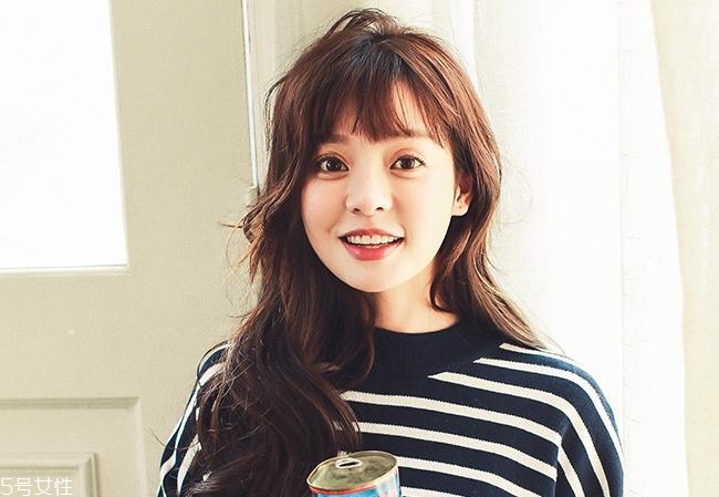 圓臉方臉適合什么扎發(fā)？2018流行少女扎發(fā)