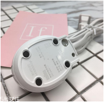歐樂b電動(dòng)牙刷怎么樣？四個(gè)刷頭很好用
