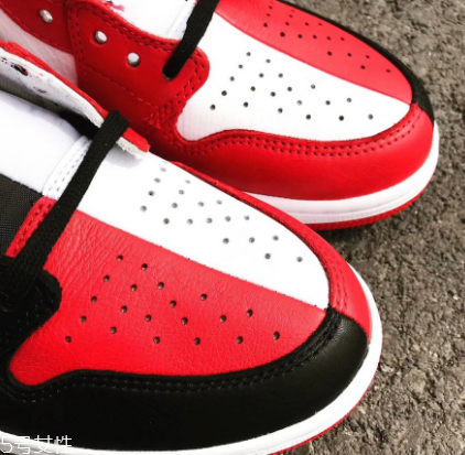 aj 1 homage to home禁穿芝加哥陰陽配色貨量有多少？