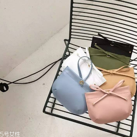 aiou是什么牌子？極簡(jiǎn)風(fēng)個(gè)性包袋