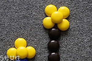 蝦青素是什么顏色？一般是紅色