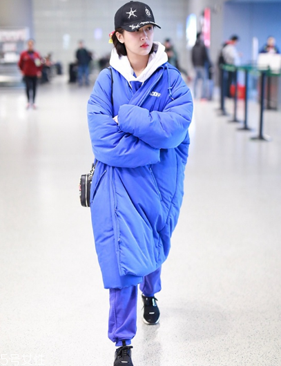 棒球帽怎么搭配衣服？素顏也能hold住