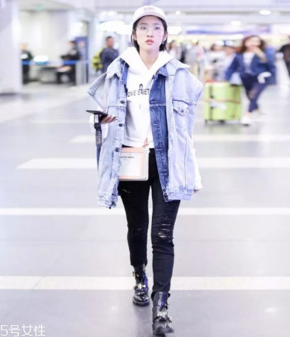 馬甲里面配什么衣服好看？換季疊搭全靠它