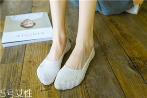 襪子會傳染腳氣嗎？穿襪子要注意衛(wèi)生