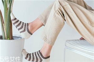 襪子破洞了要怎么處理？破洞了要及時(shí)縫
