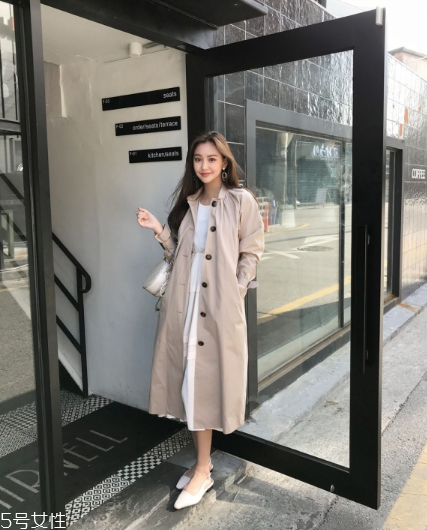 連衣裙配什么外套？讓你甜美又減齡