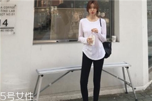 長袖t恤怎么搭配？屬于你的最佳出門穿搭