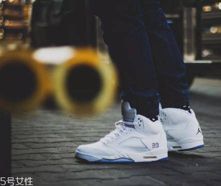 小白鞋洗了變黃怎么辦？小白鞋越洗越黃補(bǔ)救方法