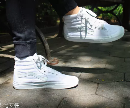 小白鞋洗了變黃怎么辦？小白鞋越洗越黃補(bǔ)救方法