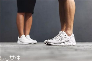 小白鞋洗了變黃怎么辦？小白鞋越洗越黃補(bǔ)救方法