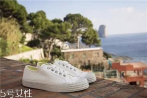 小白鞋清潔劑哪個好？小白鞋清潔劑品牌推薦