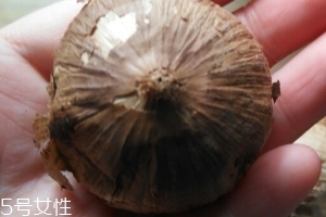 黑蒜怎么吃？黑蒜最好吃的吃法