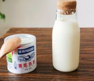 奶蓋怎么喝？奶蓋的正宗喝法