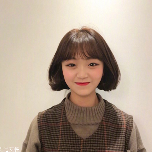 自己在家如何染發(fā) 2018年最火最流行的發(fā)型顏色盤(pán)點(diǎn)