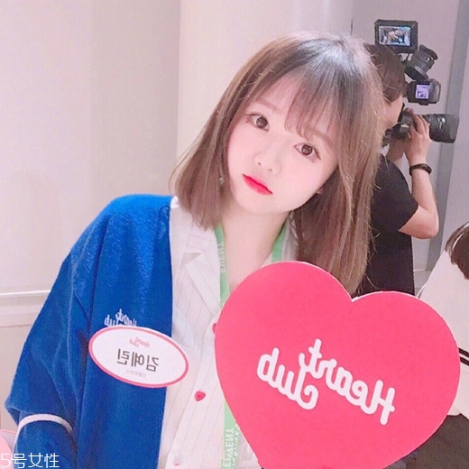 學(xué)生染什么顏色的頭發(fā)好看 學(xué)生染發(fā)顏色盤點