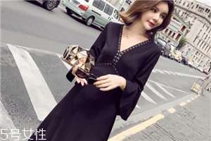 微胖女生穿什么裙子好看？微胖女生穿搭圖片