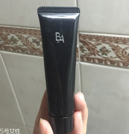 pola紅ba和黑ba按摩膏哪個(gè)好 pola紅ba和黑ba對(duì)比測評(píng)