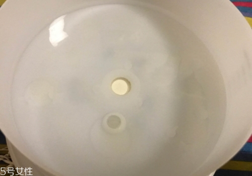 單方精油可以做香薰嗎？單方精油和復(fù)方精油哪個(gè)做香薰好