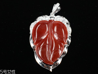紅翡翠價(jià)格一般多少？紅翡翠的市場(chǎng)價(jià)值