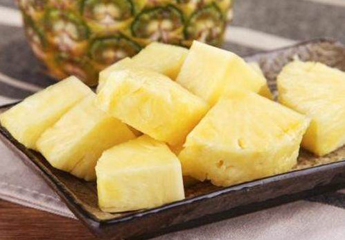 菠蘿里面發(fā)黑能吃嗎？切開菠蘿里面是黑色的怎么回事？