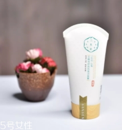 百雀羚三生花玫瑰系列怎么樣？三生花玫瑰花釀潤妍系列評(píng)測(cè)