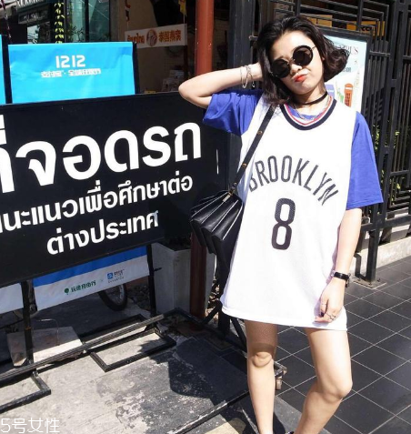 胸大的女生穿什么上衣？適合大胸女生的穿搭