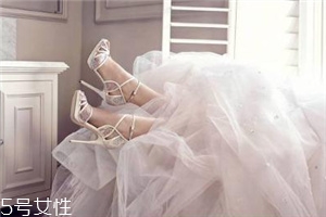 婚鞋可以借別人穿嗎？婚鞋借人的講究