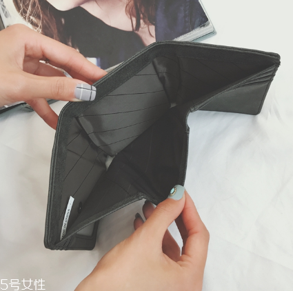 錢包什么顏色招財聚財？招財錢包顏色推薦