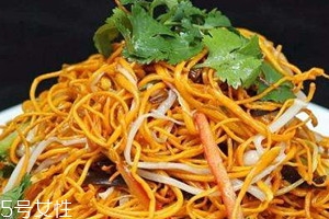 蟲(chóng)草花一次吃多少 蟲(chóng)草花泡茶用量