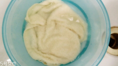 尤加利精油味道是什么？好聞嗎