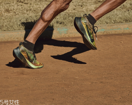 耐克3d打印跑步鞋怎么樣？nike zoom vaporfly elite flyprint評(píng)測(cè)