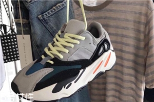 yeezy 700偏碼嗎？yeezy 700碼數(shù)正常嗎