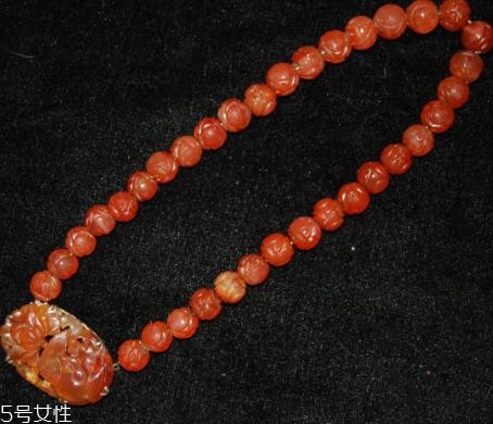 瑪瑙項(xiàng)鏈一般多少錢？瑪瑙項(xiàng)鏈?zhǔn)袌鰞r(jià)位
