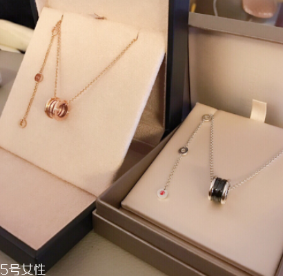 項鏈是黃金還是鉑金好？項鏈買黃金還是鉑金