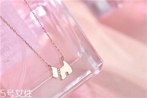 項(xiàng)鏈?zhǔn)屈S金還是k金好？項(xiàng)鏈選黃金還是k金