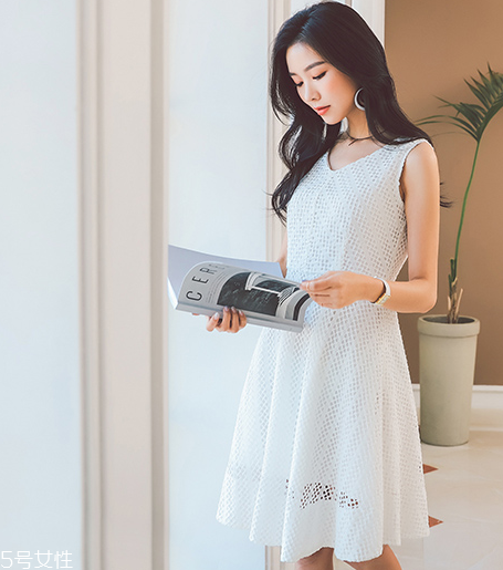 小個子女生穿什么裙子好看？小個子女生穿搭技巧