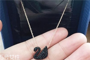項(xiàng)鏈?zhǔn)裁床馁|(zhì)好？項(xiàng)鏈選哪種材質(zhì)好