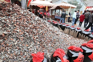 摔碗酒意味著什么？喝完酒為什么要摔碗