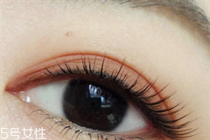 臟橘色眼影怎么畫(huà)好看 臟橘色眼影畫(huà)法步驟