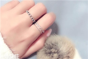 戒指戴食指是什么意思？戒指戴食指上代表什么含義