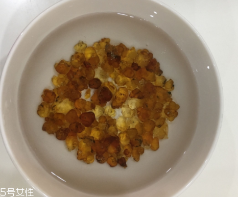桃膠能和雞蛋一起吃嗎？桃膠配雞蛋可以嗎？