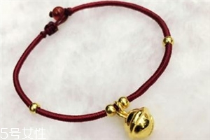 手鏈上的中國結(jié)怎么編？手鏈上的中國結(jié)編法教程